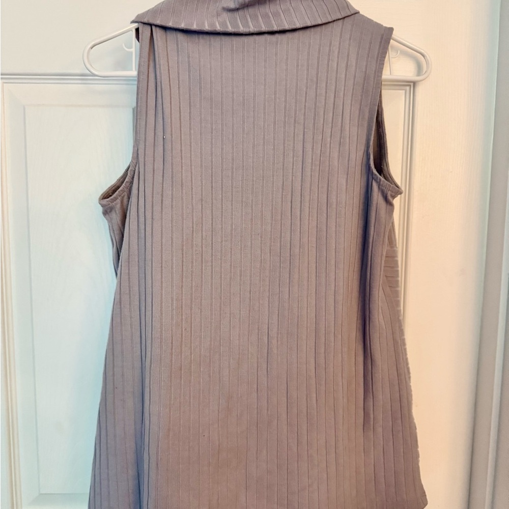 LOFT Gray Asymmetrical Ribbed Tank Top - Picture 3 of 3